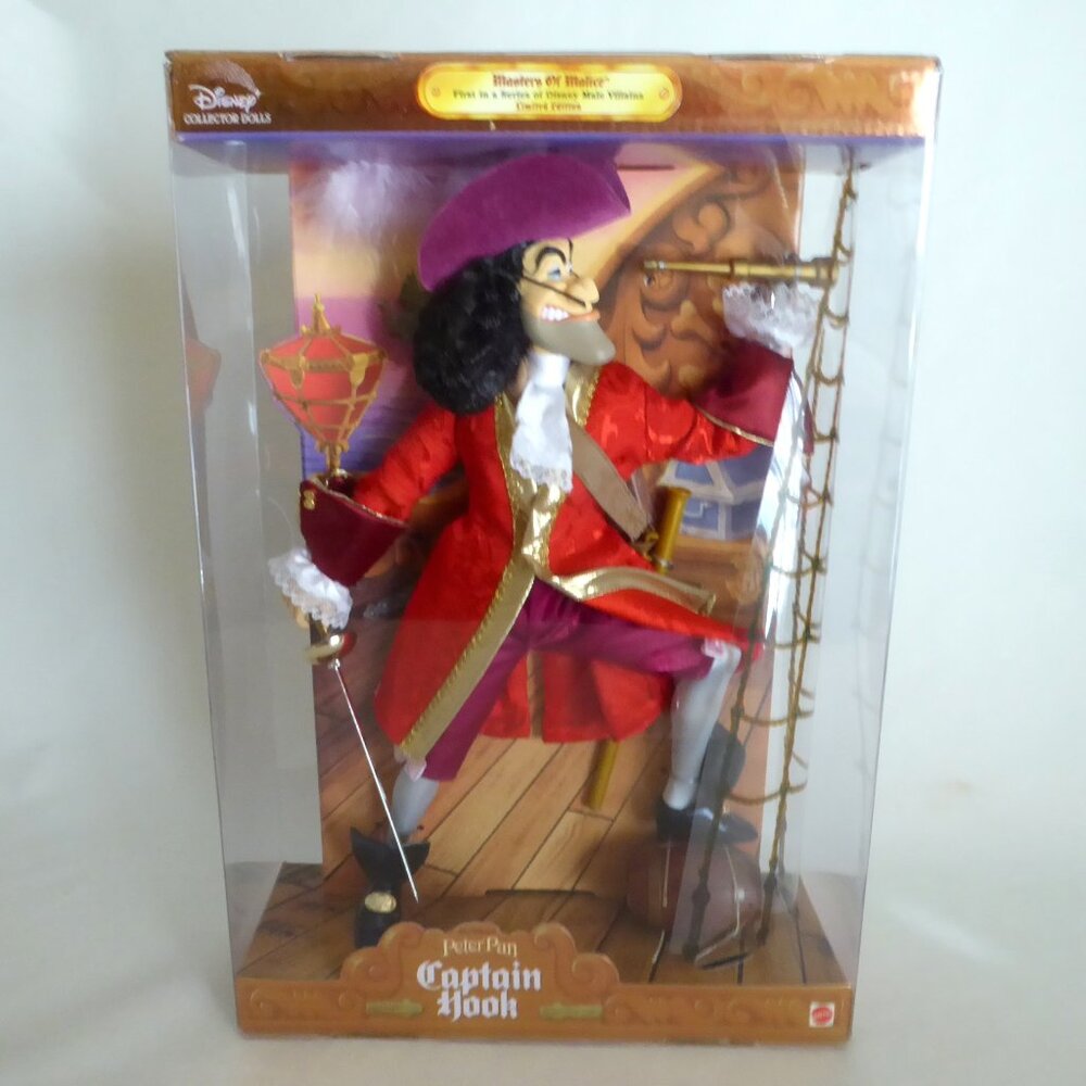 NEW 1999 DISNEY MATTEL MALE VILLAINS COLLECTION 12” CAPTAIN HOOK PETER PAN DOLL